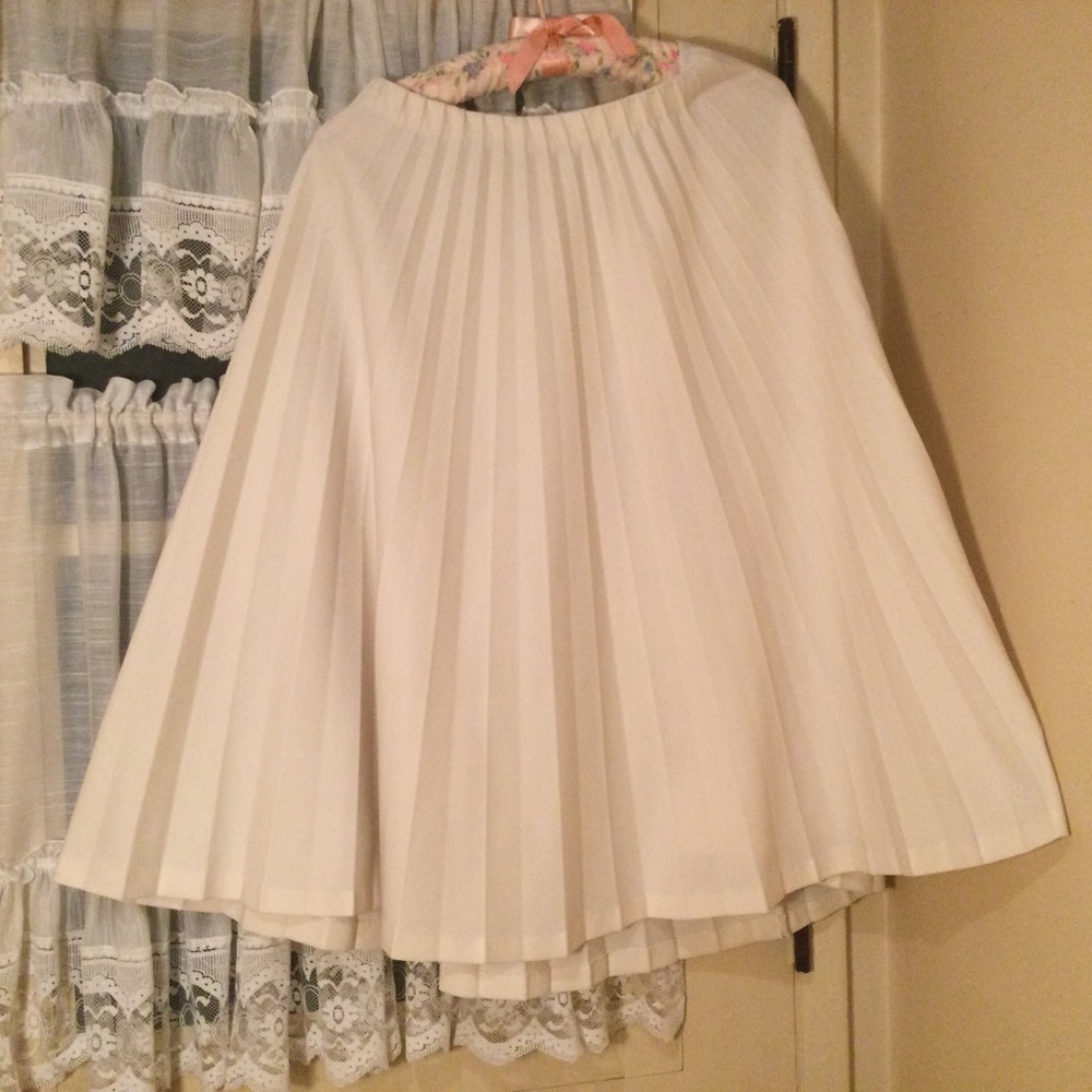 Vintage 70s - 80s Graff Cream Color Californiawear Pleated Skirt - Picture 1 of 10